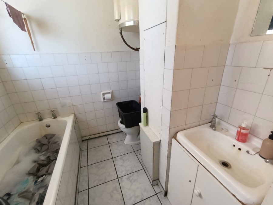 1 Bedroom Property for Sale in Bloemfontein Free State